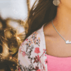 Naamketting zilver model Carolin Gepersonaliseerd om nek