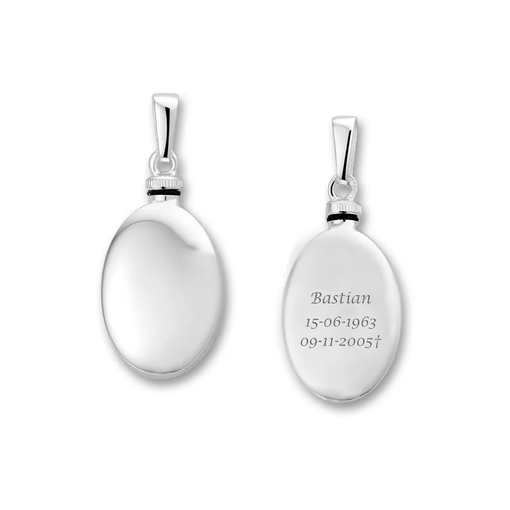 Zilver ovaal assieraad met gravure gegraveerd