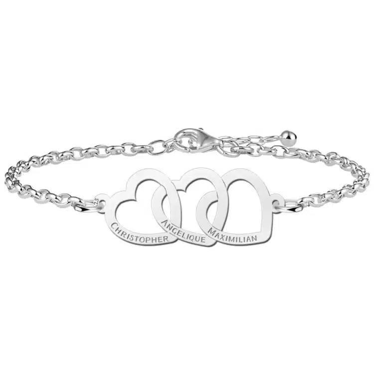 Gegraveerde Zilveren armband met drie hartjes