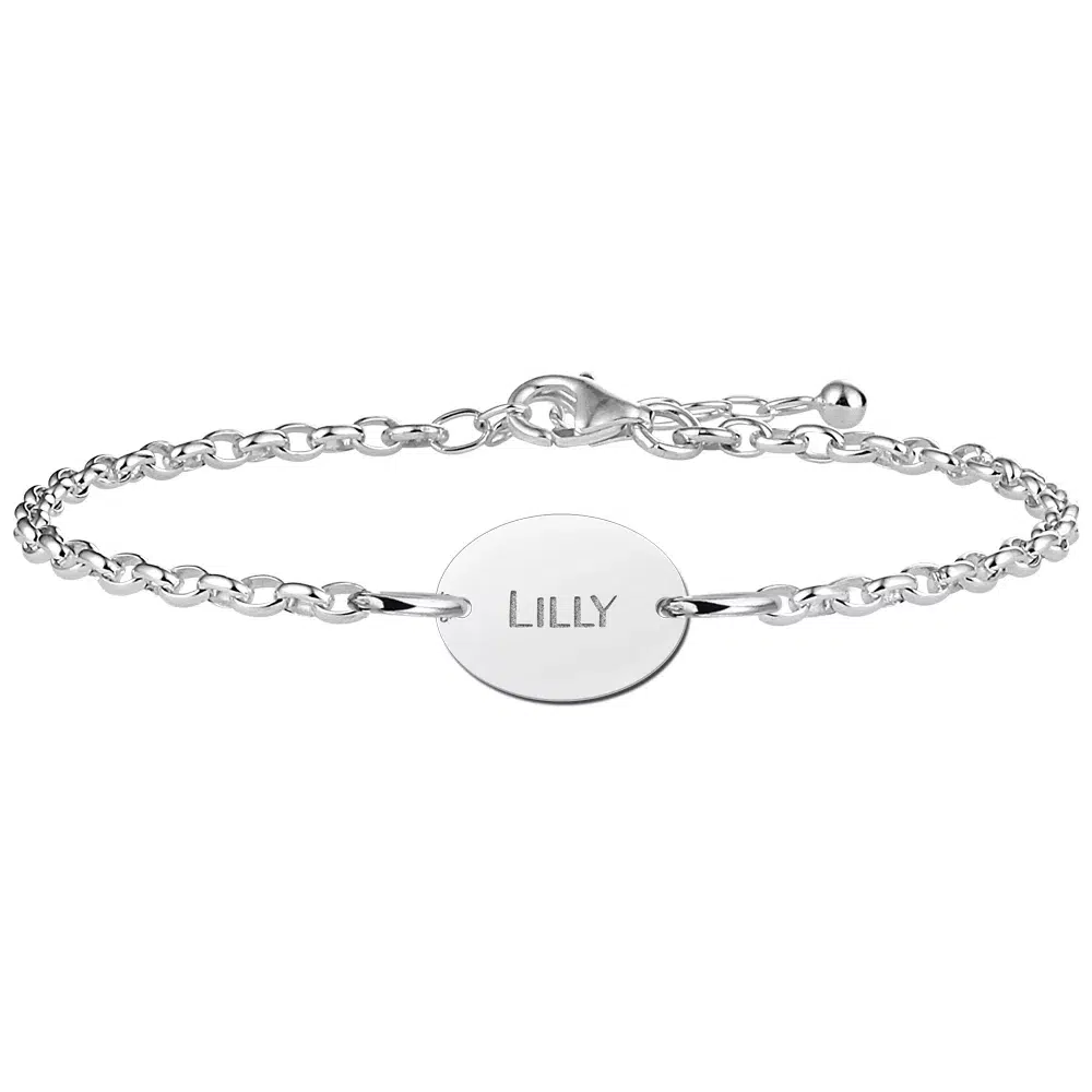 Gegraveerde Zilveren armbandje met naam ovaal